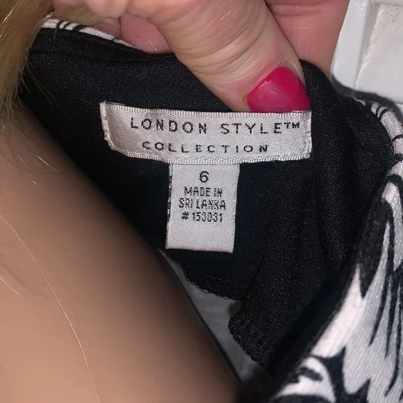 London Style Collection Black White Floral Cap Sleeve Sheath Dress Size 12 - Picture 6 of 7